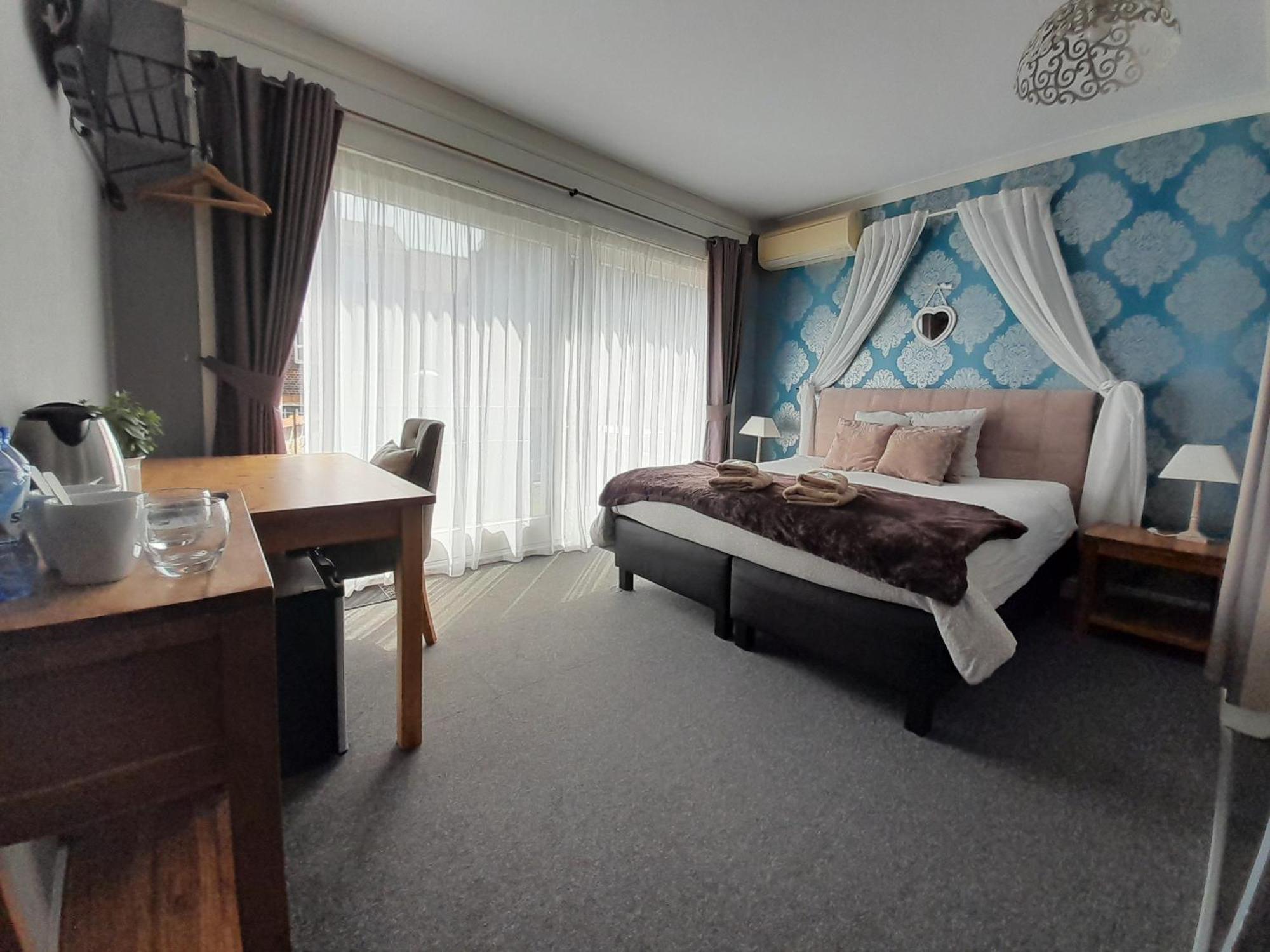 예페르 Juliette'S B&B 외부 사진